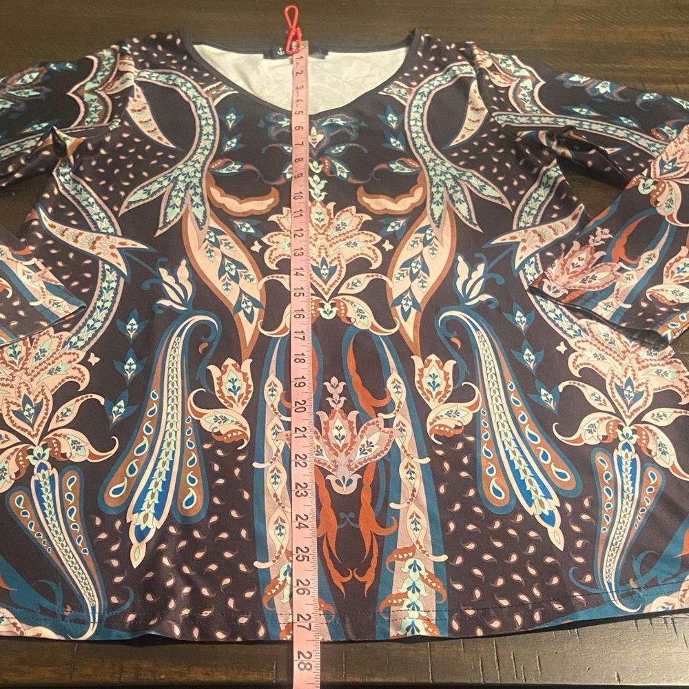 Bohemian Long Sleeve Black Tunic with V-Neck, Sakurafina, size S - Picture 7 of 10